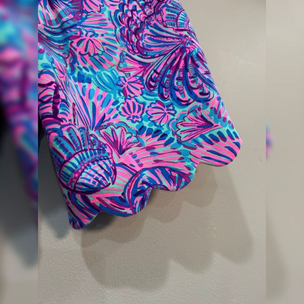 Pink/Blue Lilly Pulitzer Scalloped Hem Shorts Size 00 Like New - Picture 5 of 6